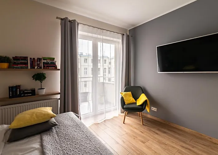 Apartamentylove - Apartament Wieckowski, Prywatny Garaz Podziemny Opcjonalnie